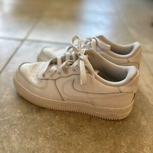 Nike Kids Cream Sneakers